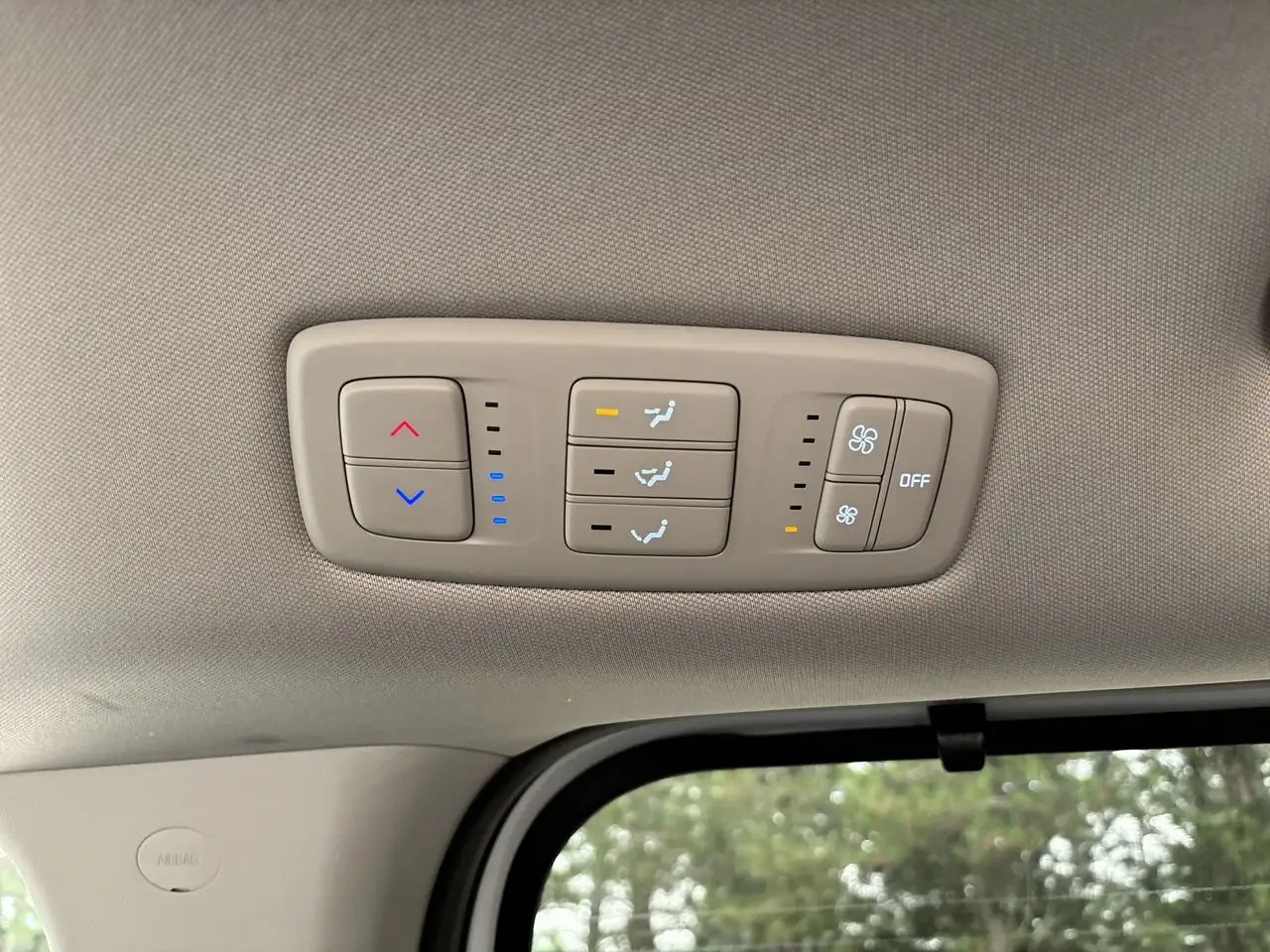Kia Carnival photo Kia Carnival
