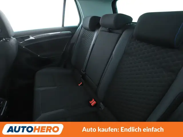 Volkswagen Golf view 14