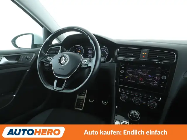 Volkswagen Golf view 13