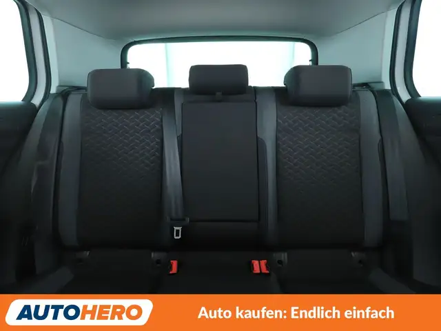 Volkswagen Golf view 15