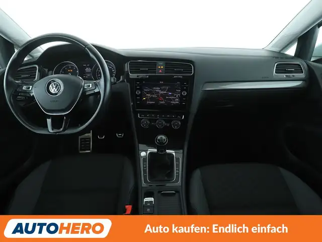 Volkswagen Golf view 12