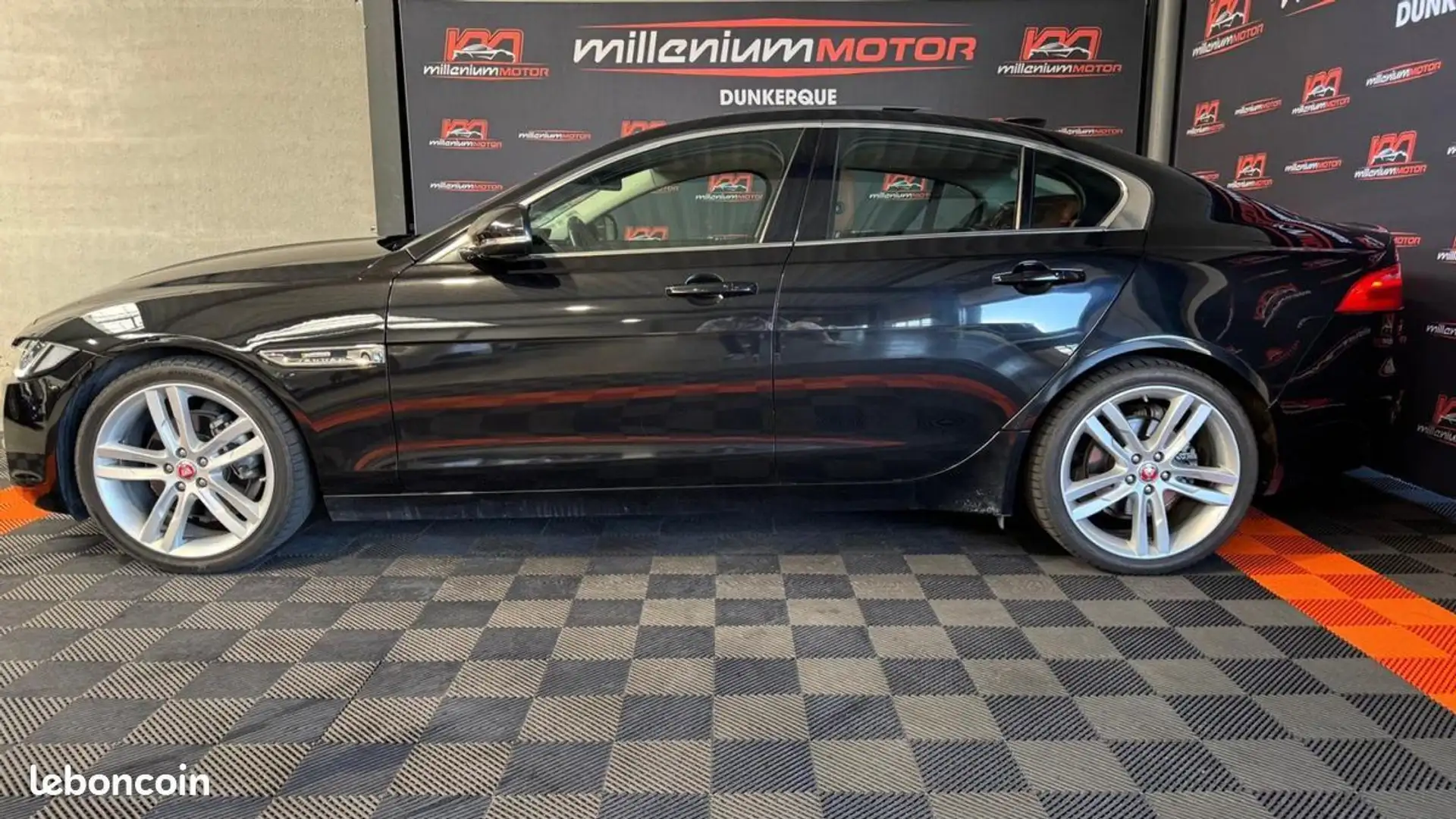 Jaguar XE r-sport 2.0d 180 cv garantie 6 mois Noir - 2