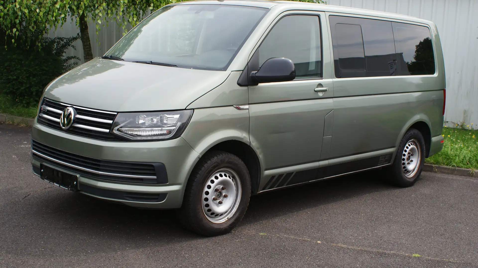 Volkswagen T5 Multivan Multivan 4Motion Allrad 174 PS Grün - 1