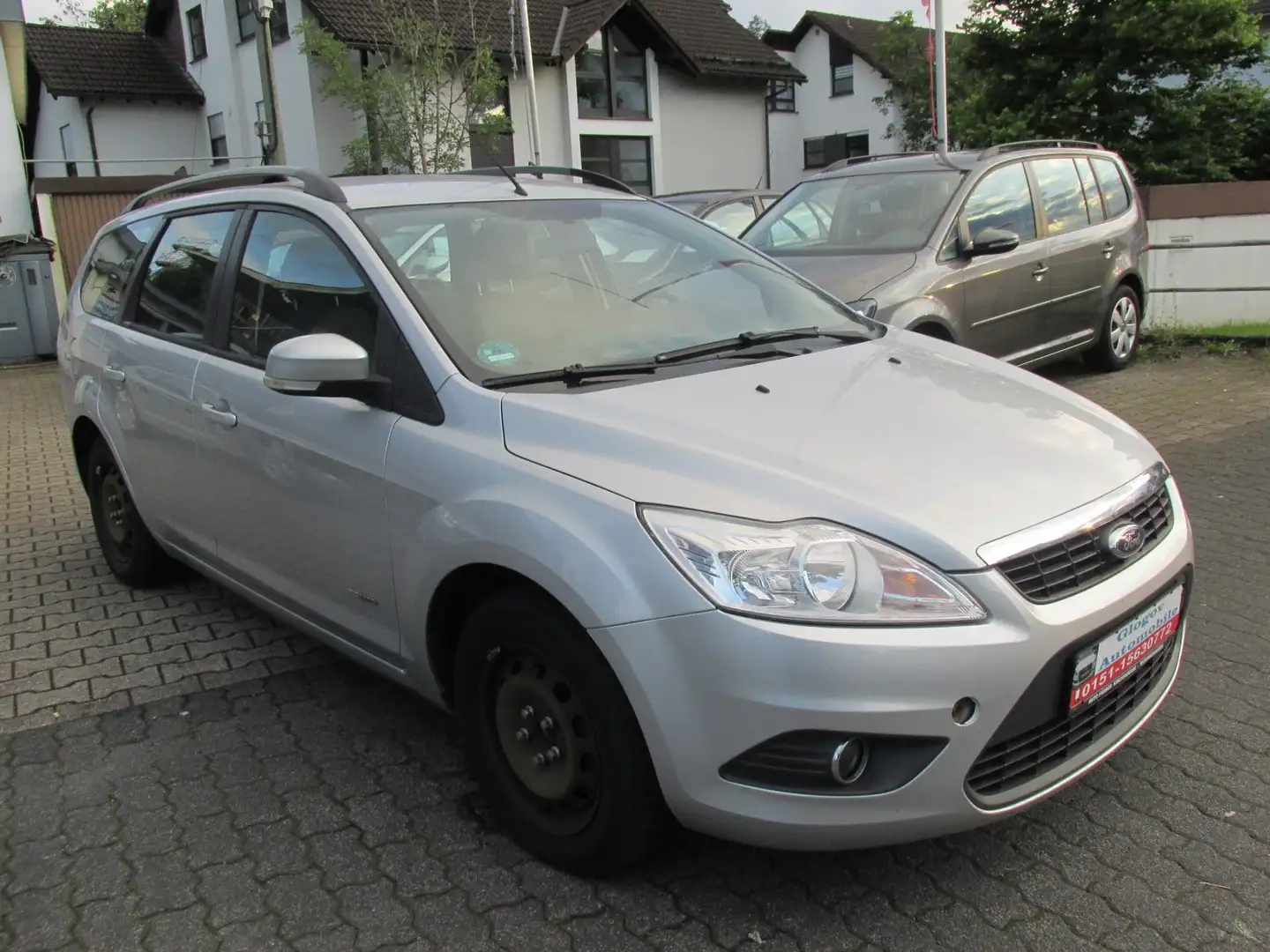 Ford Focus 1.6 TDCI DPFStyle +*TÜV 09/2025*KLIMA*EURO 5 Silber - 2