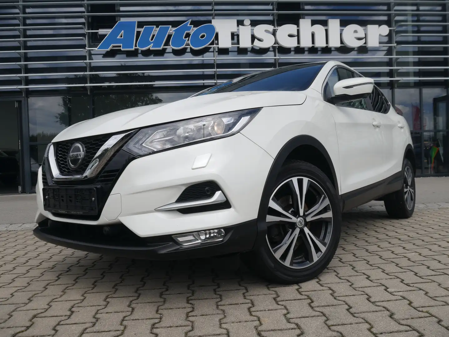 Nissan Qashqai N-Connecta Visia NAVI 360° Kamera Tempomat BT Weiß - 1