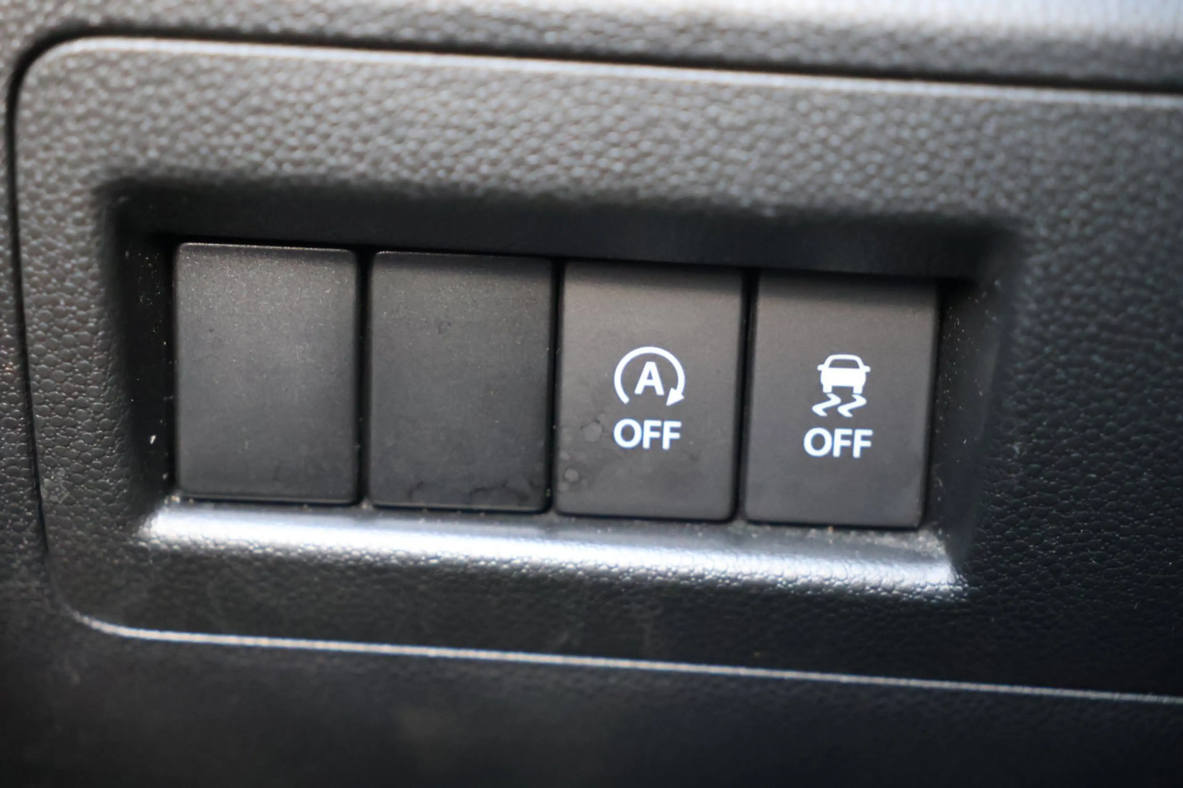 Suzuki Ignis 1.2 Smart Hybrid Stijl Camera Carplay Keyless !! — photo 34