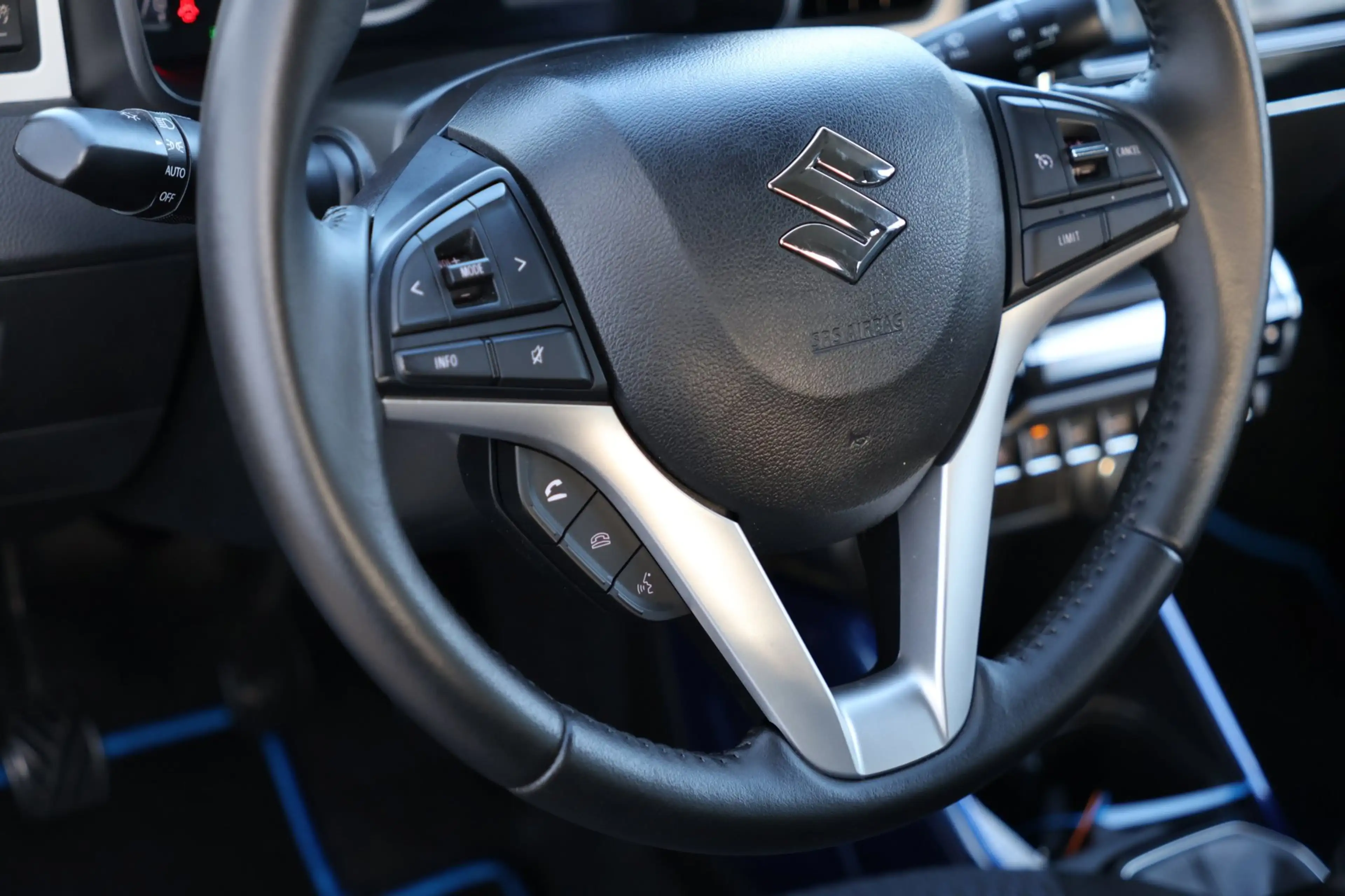 Suzuki Ignis 1.2 Smart Hybrid Stijl Camera Carplay Keyless !! — photo 17