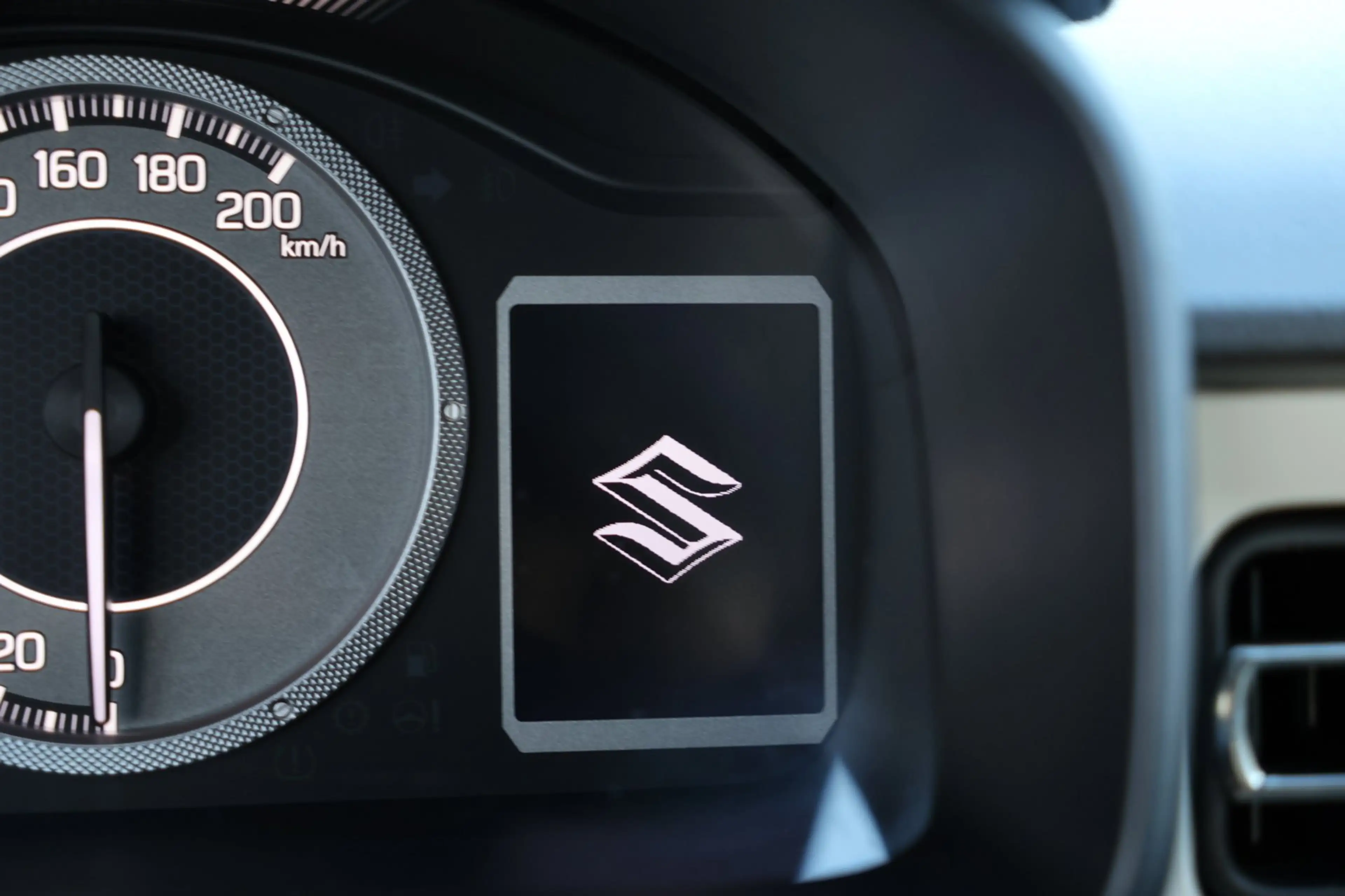 Suzuki Ignis 1.2 Smart Hybrid Stijl Camera Carplay Keyless !! — photo 15
