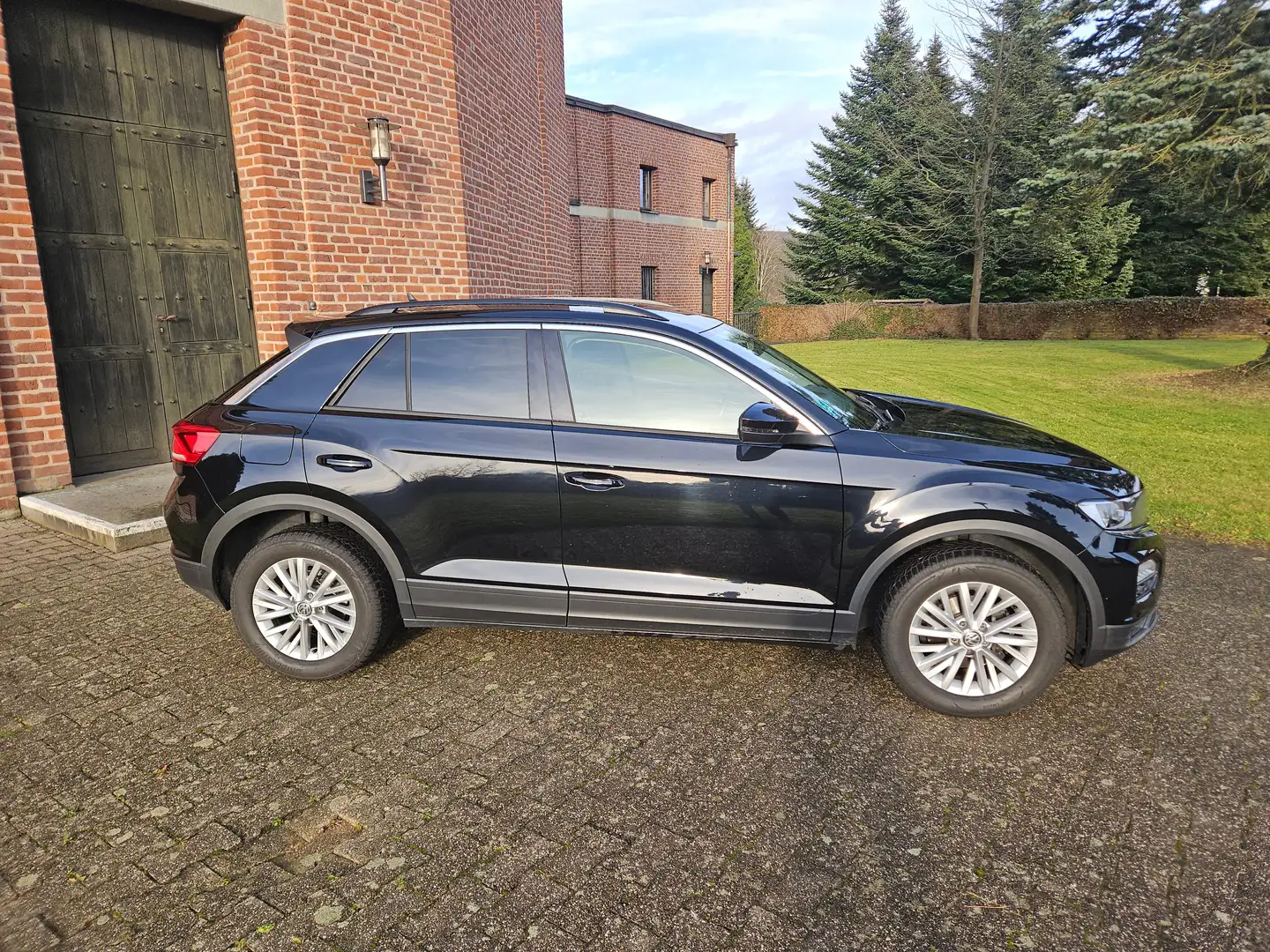 Volkswagen T-Roc 1,0 TSI Style Schwarz - 2