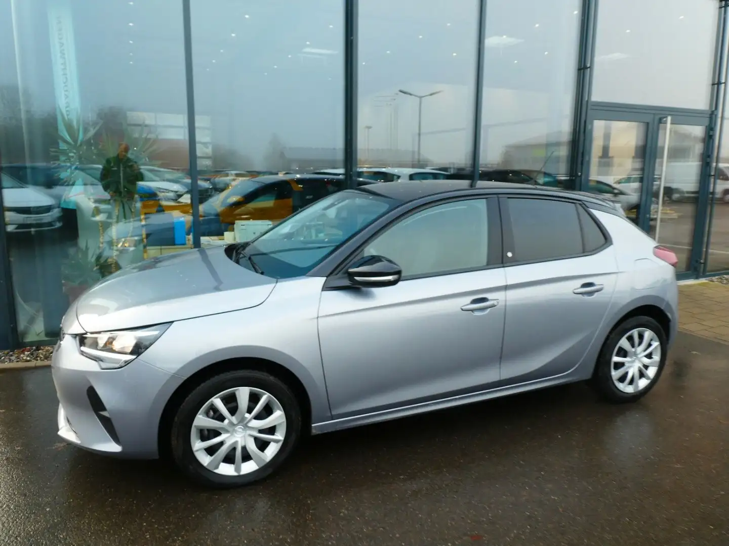 Opel Corsa F e Edition , SHZ, Navi, PDC, Kamera, LED Grau - 2