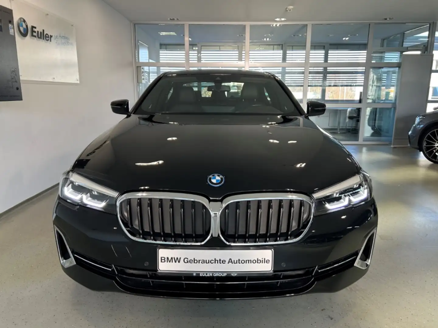 BMW 530 e Limousine AHK Navi Sportsitze HiFi Soundsystem L Noir - 2