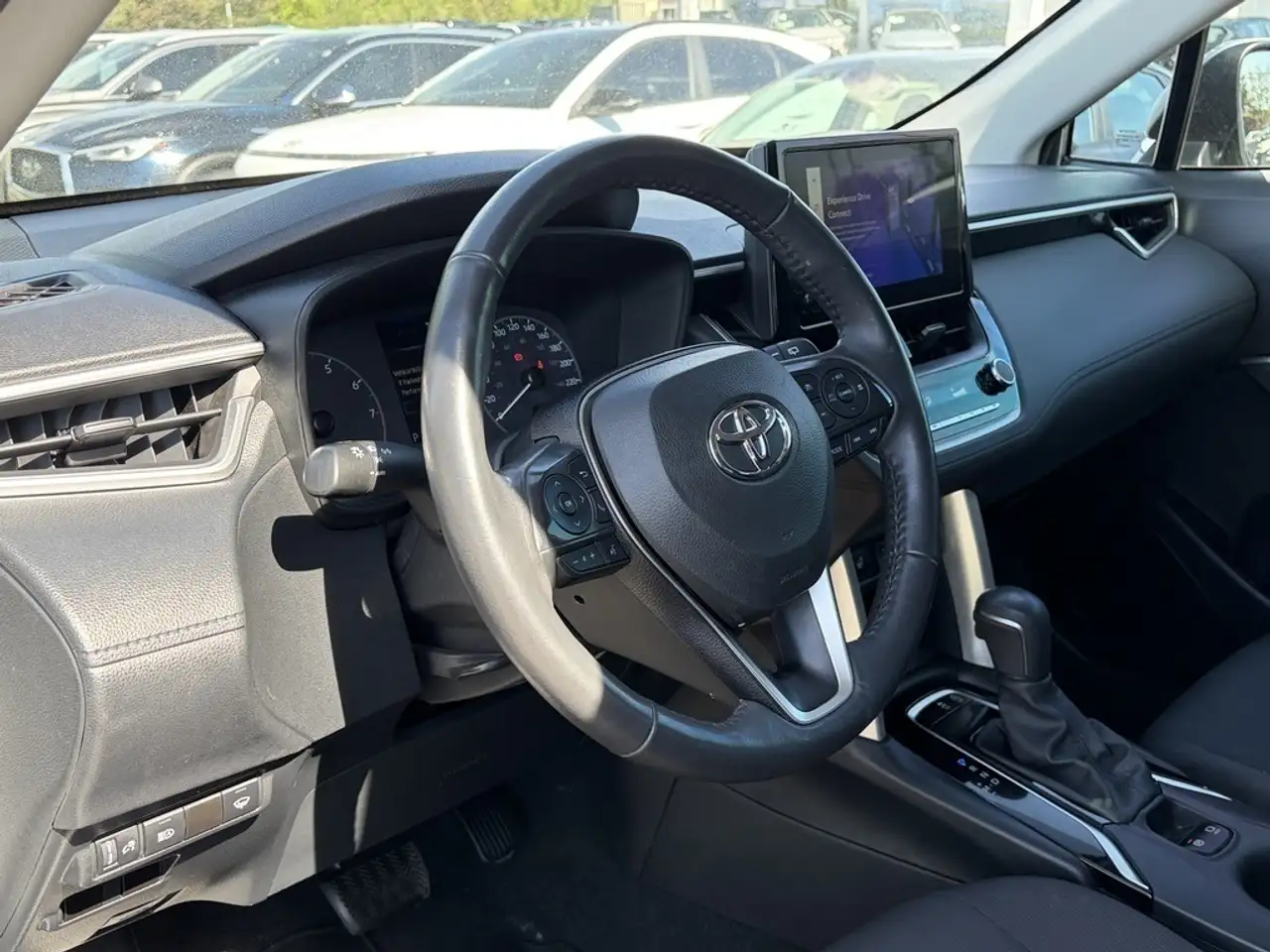 Toyota Corolla Cross снимка Toyota Corolla Cross