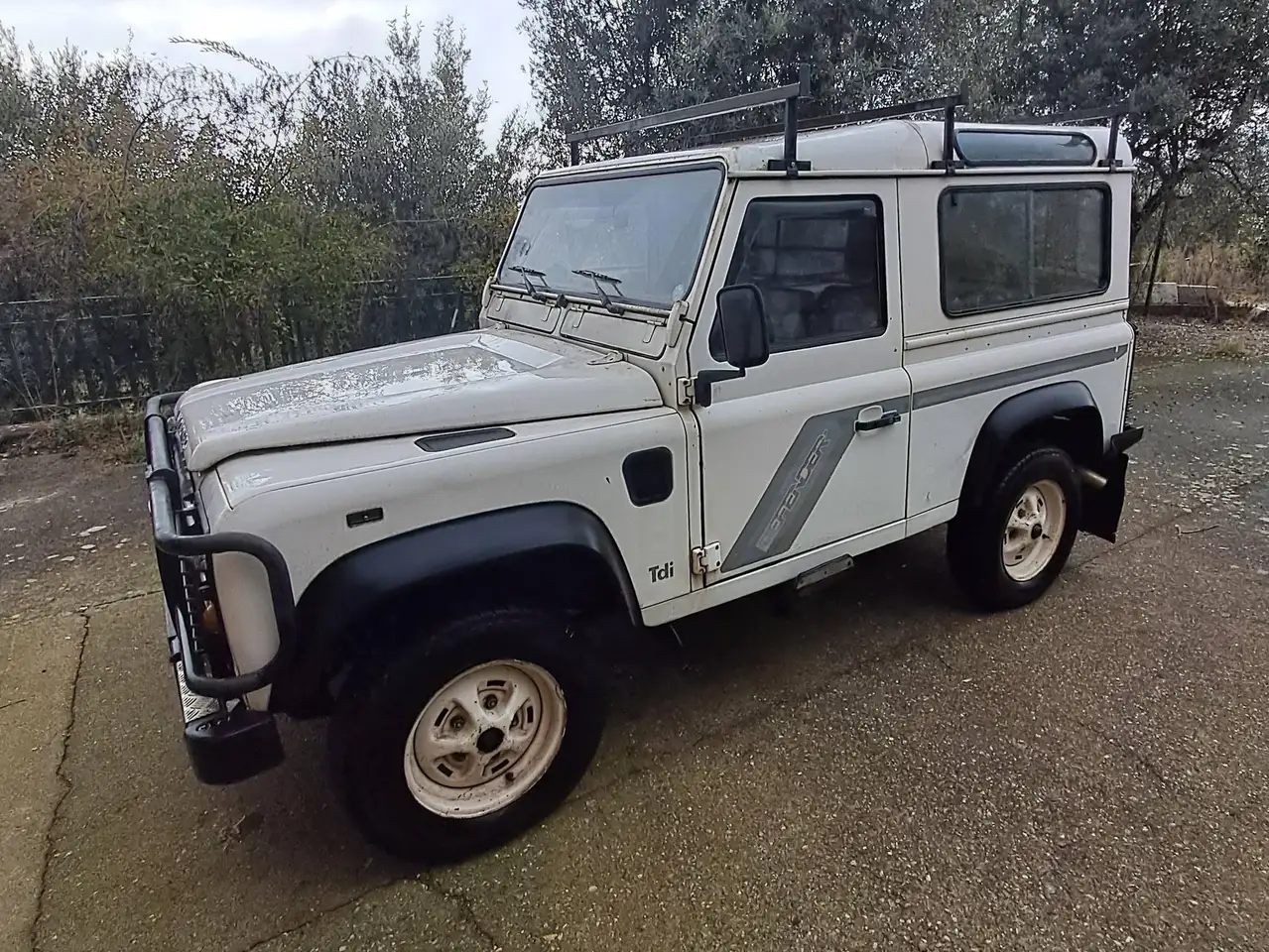 Land Rover Defender 90 2.5 td Soft Top, foto 2