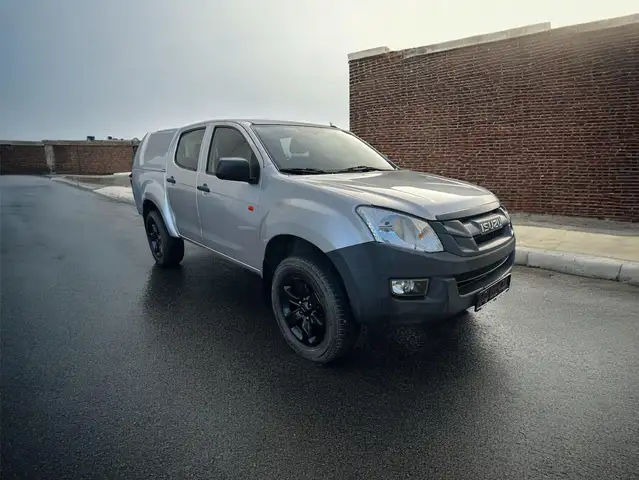 Isuzu D-Max Extra Cab 4WD Basis