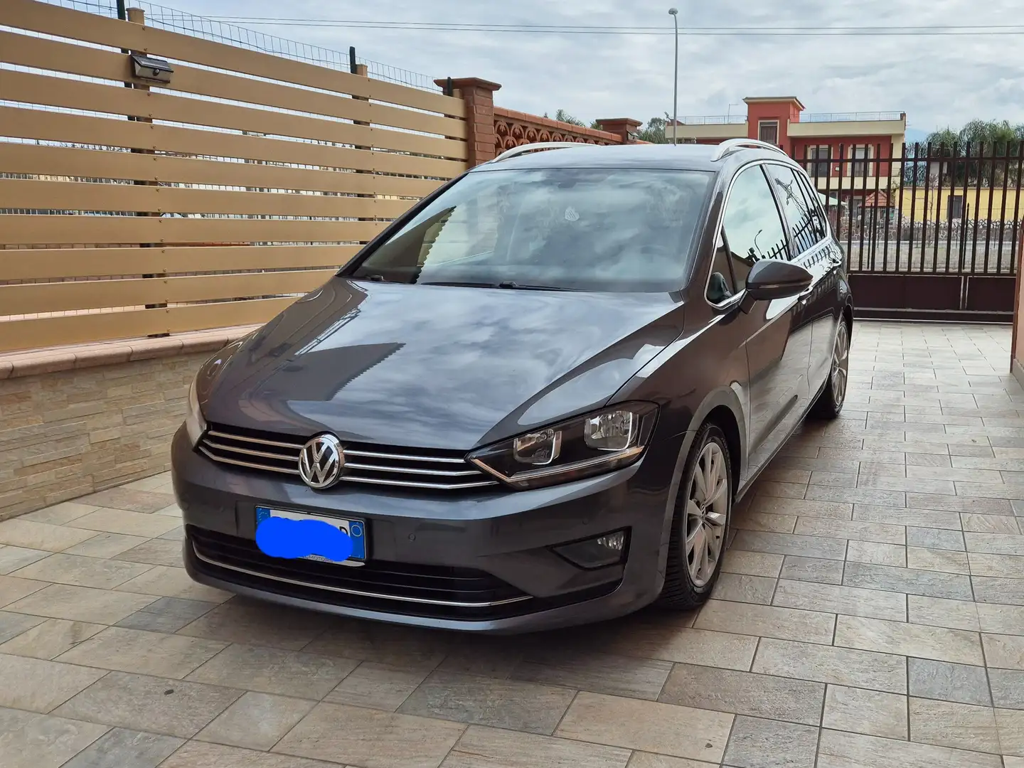 Volkswagen Golf Sportsvan Golf VII 2013 Sportsvan 1.6 tdi Highline 115cv Grigio - 1