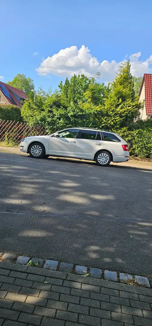 Skoda Octavia Combi 1.6 TDI Green tec 4x4 Ambition Weiß - 2