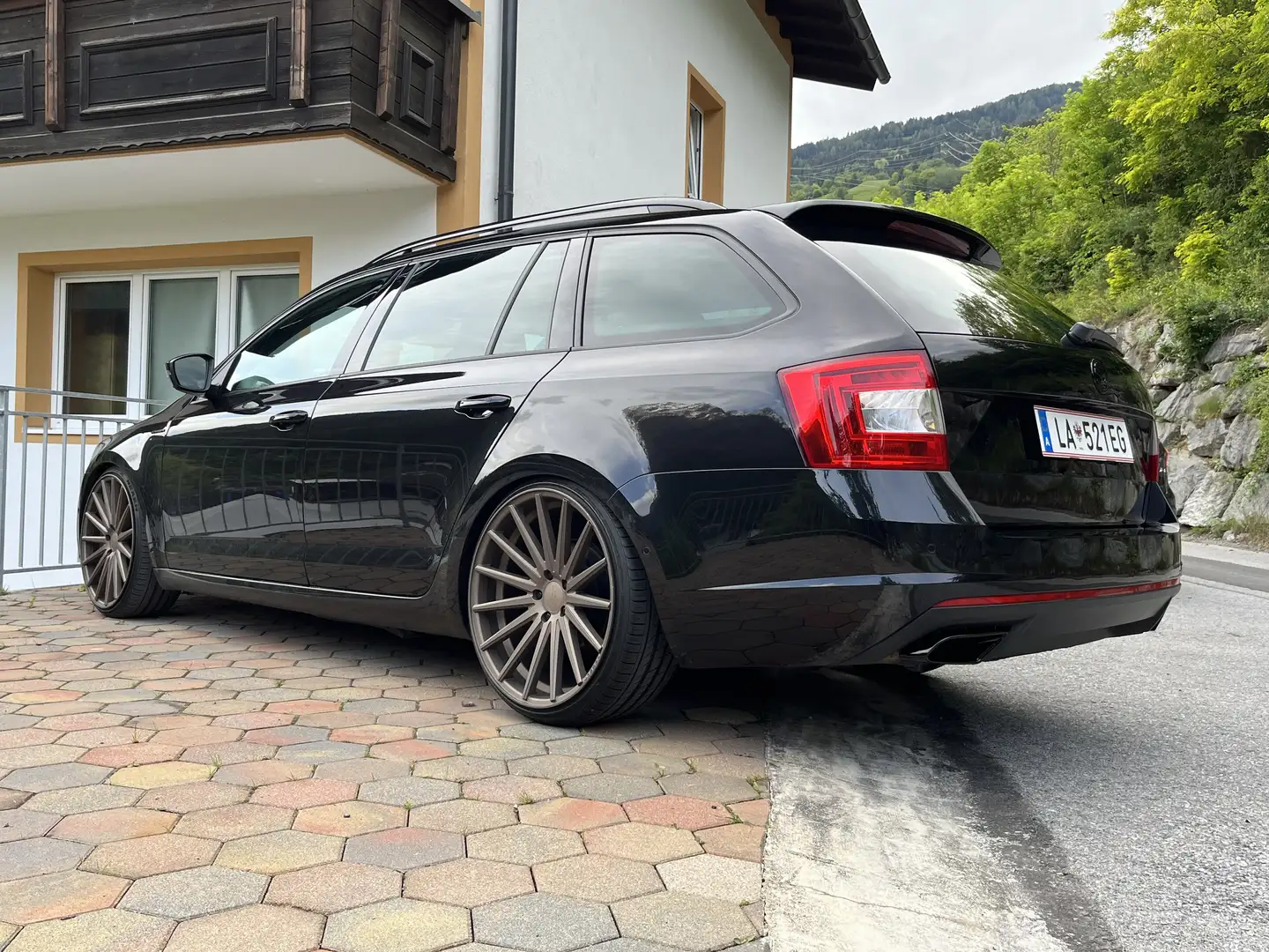 Skoda Octavia Combi RS 2,0 TSI Green tec DSG - 1