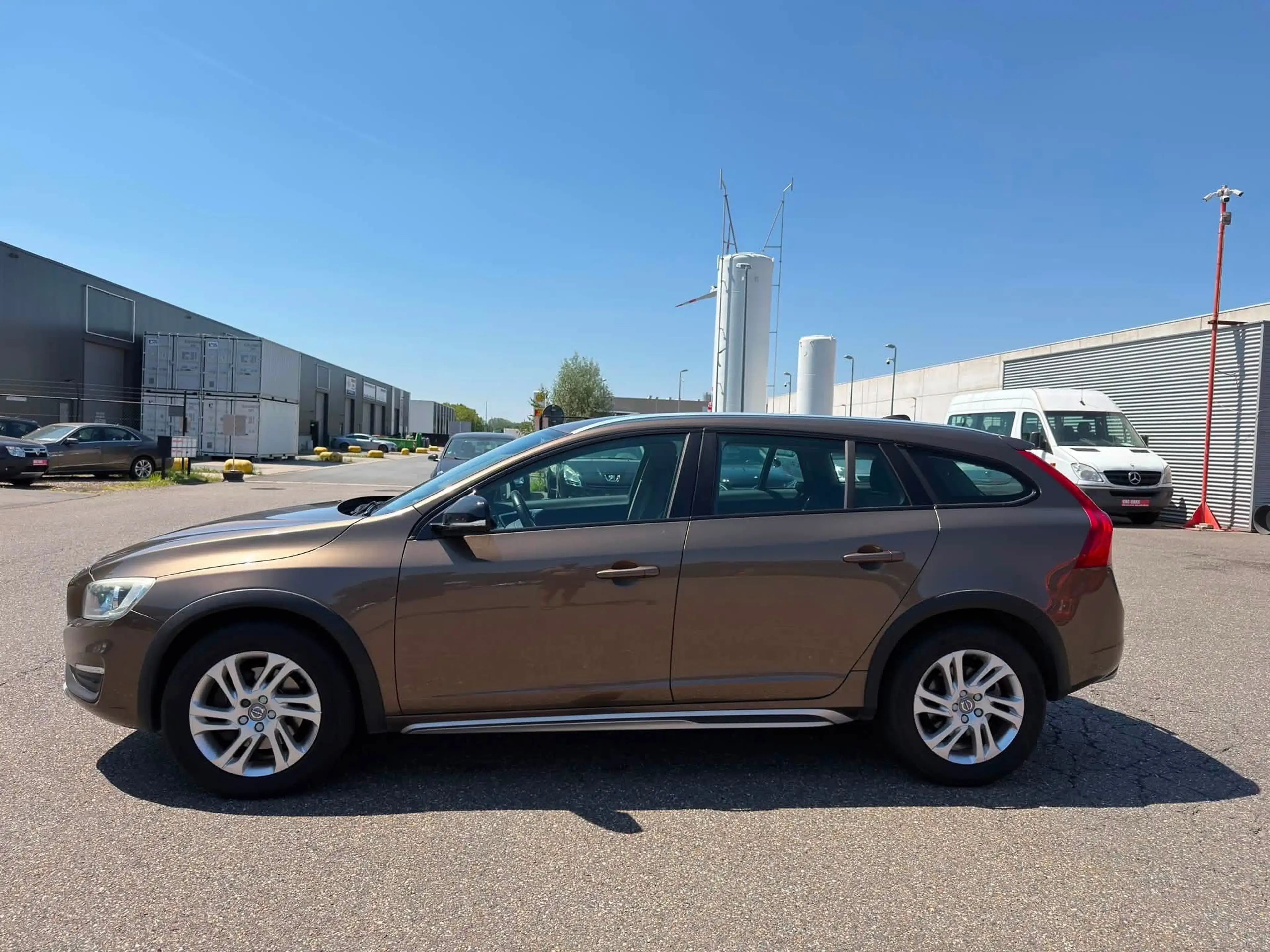 Volvo V60 Cross Country V60 Cross Country 2.0 D3 Kinetic — photo 4