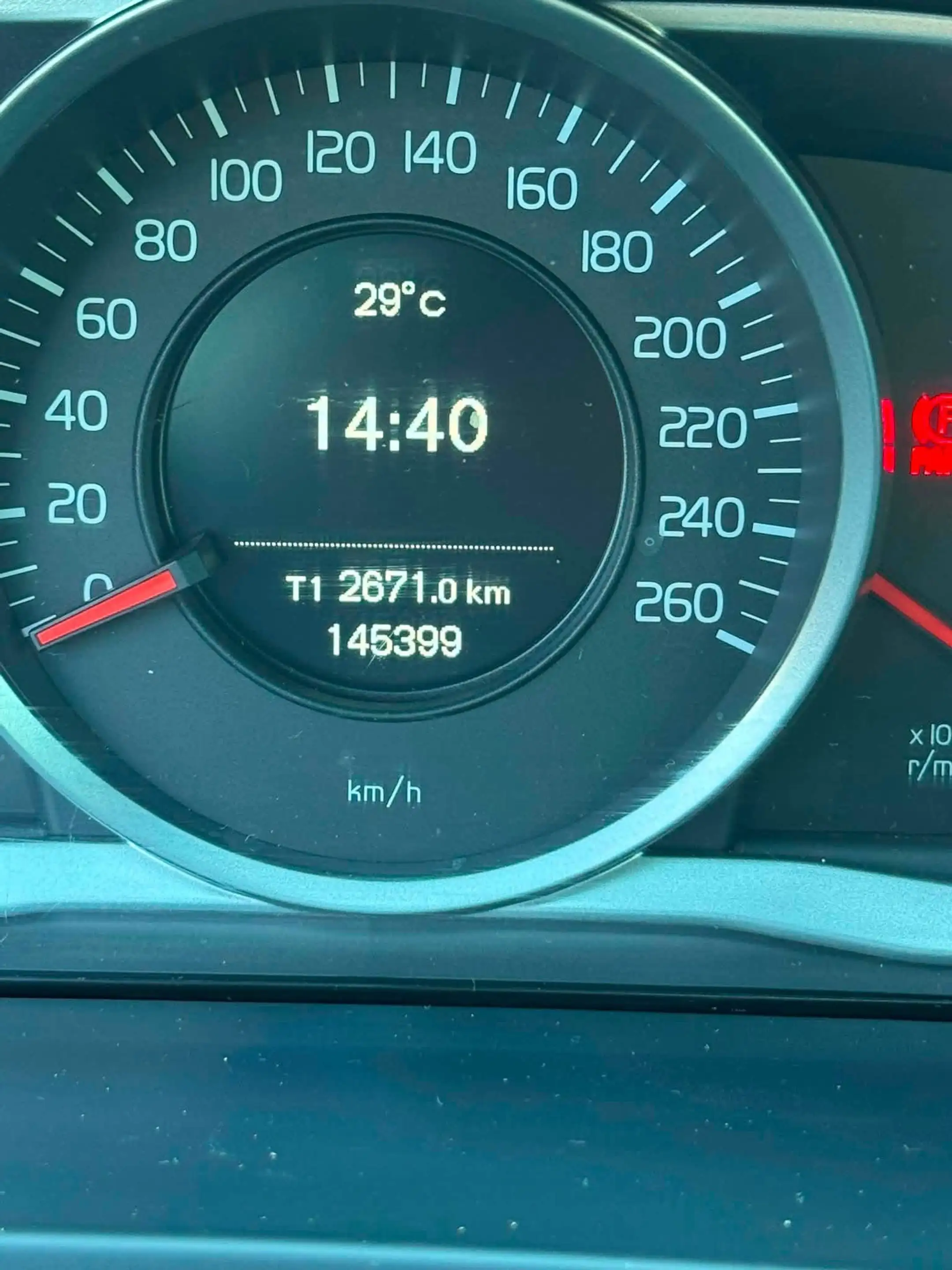 Volvo V60 Cross Country V60 Cross Country 2.0 D3 Kinetic — photo 24