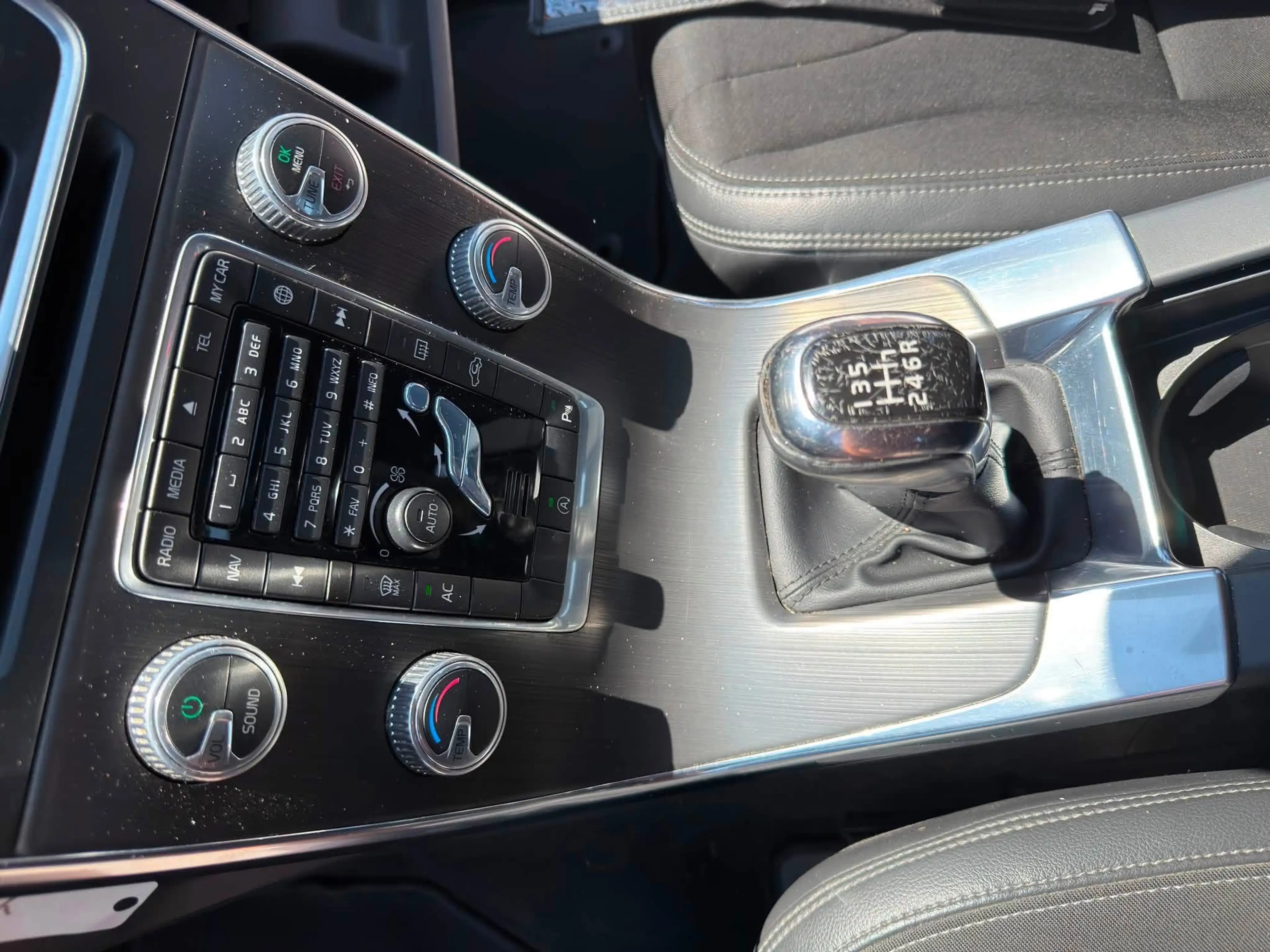 Volvo V60 Cross Country V60 Cross Country 2.0 D3 Kinetic — photo 18