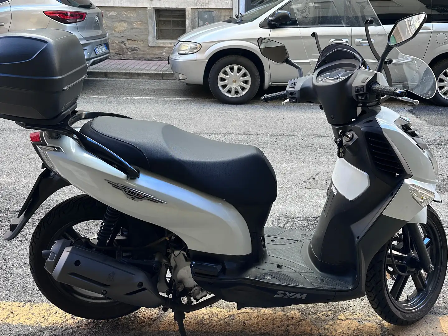 SYM HD 125 Bianco - 2