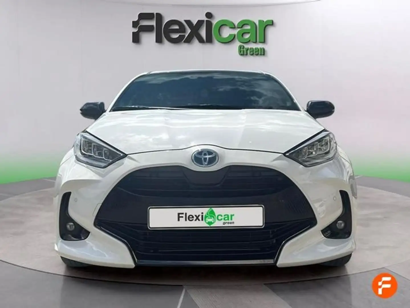 Toyota Yaris 1.5 120H Style - 5P (2023) Blanco - 1