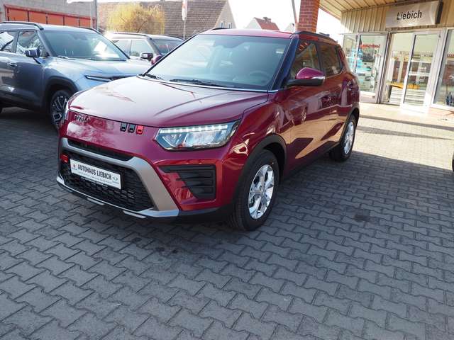 Imagine KGM Tivoli 1.5 MT 2WD Bliss RED Automatik
