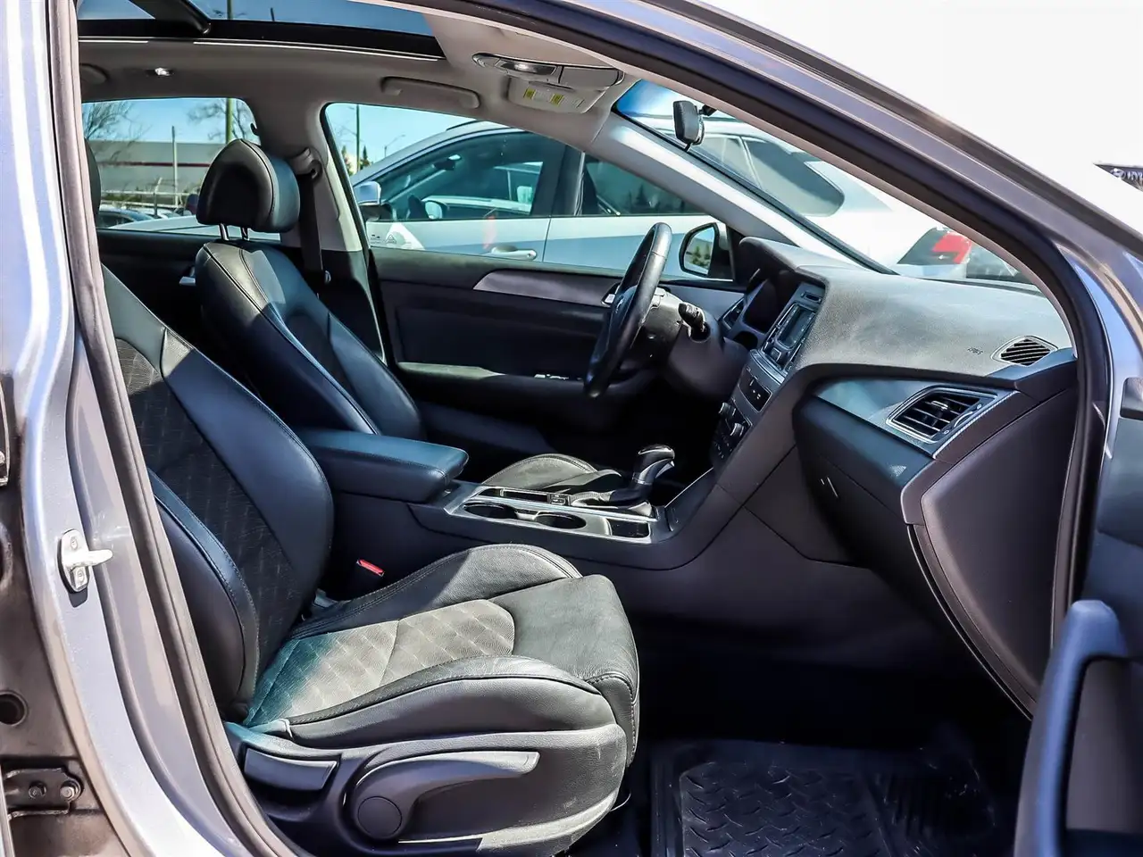 Hyundai SONATA снимка Hyundai SONATA