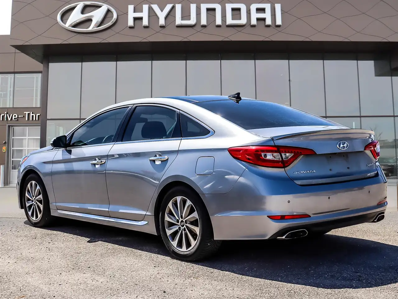 Hyundai SONATA снимка Hyundai SONATA