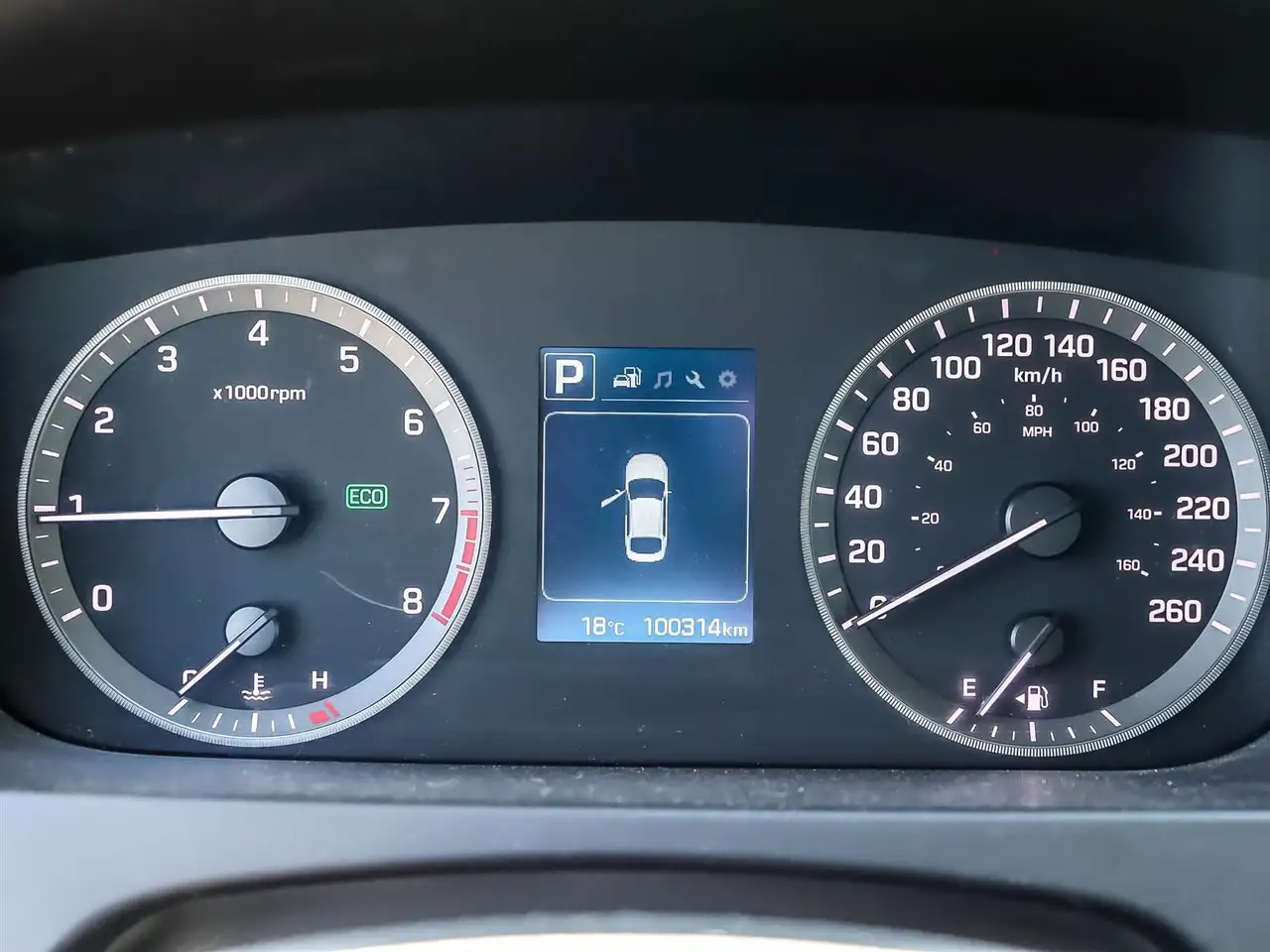 Hyundai SONATA снимка Hyundai SONATA