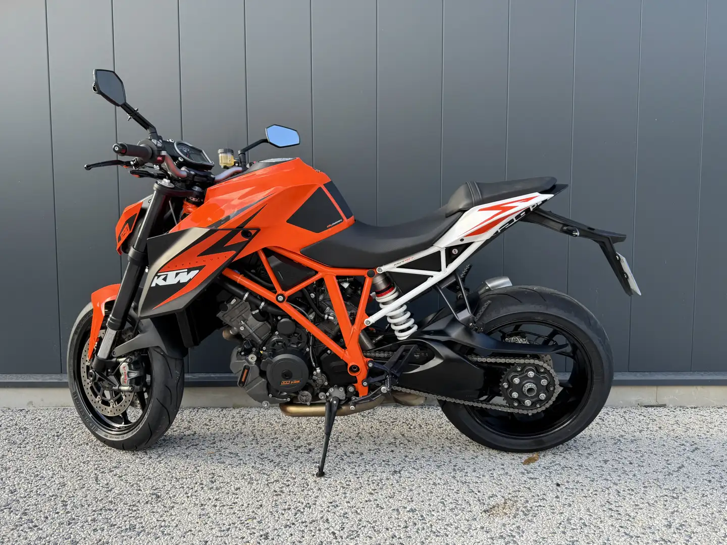 KTM 1290 Super Duke R - 2