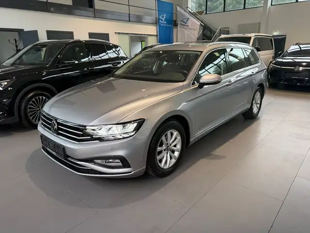 Volkswagen Passat Variant Passat Business 2.0 TDI DSG ACC/LED/KAM/SIGN/AHK