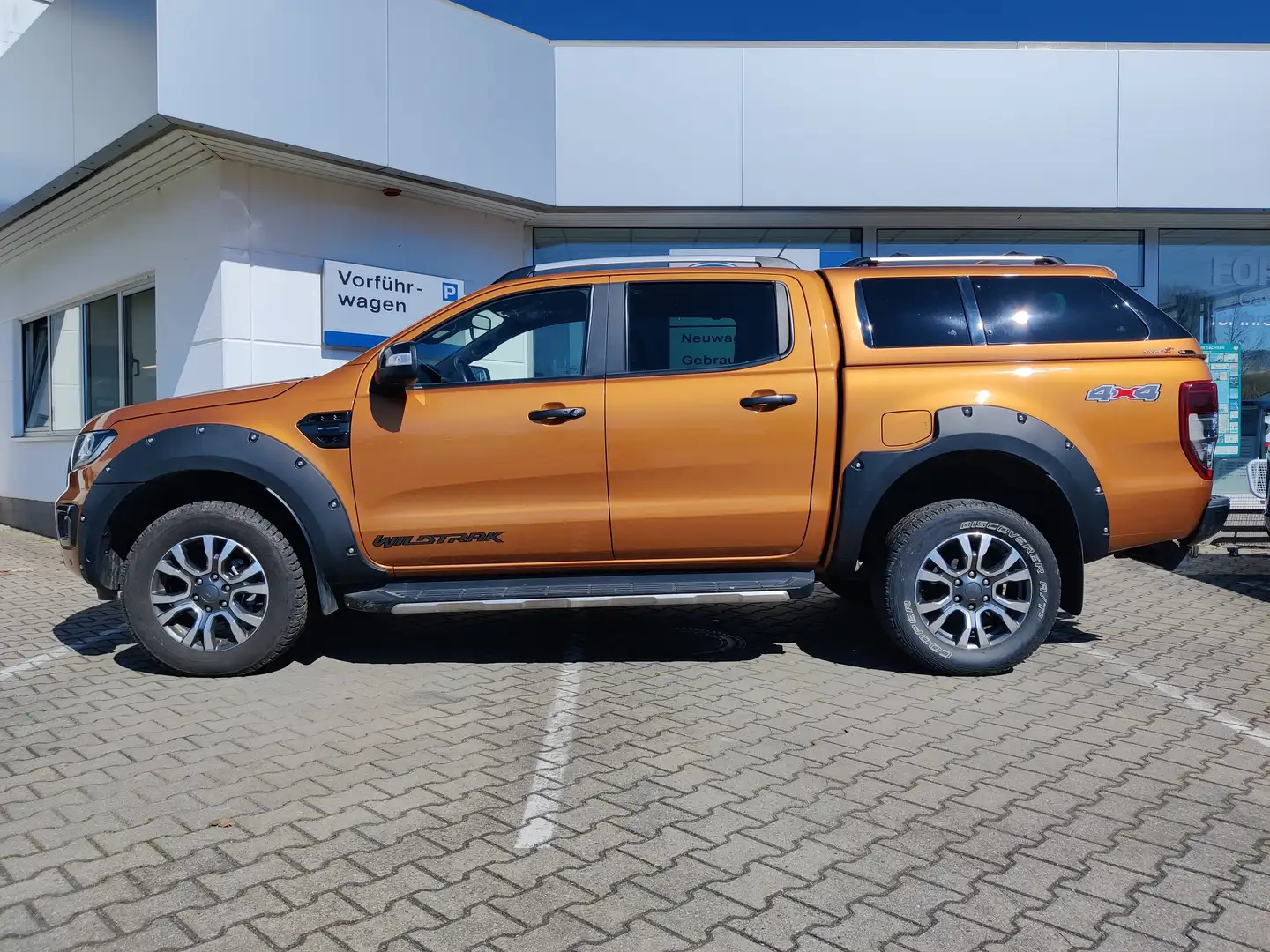 Ford Ranger Wildtrak Doppelkabine 4x4 Orange - 2