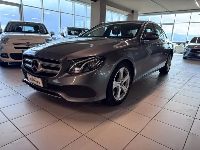 Mercedes-Benz E 220 E220d Auto Business Sport