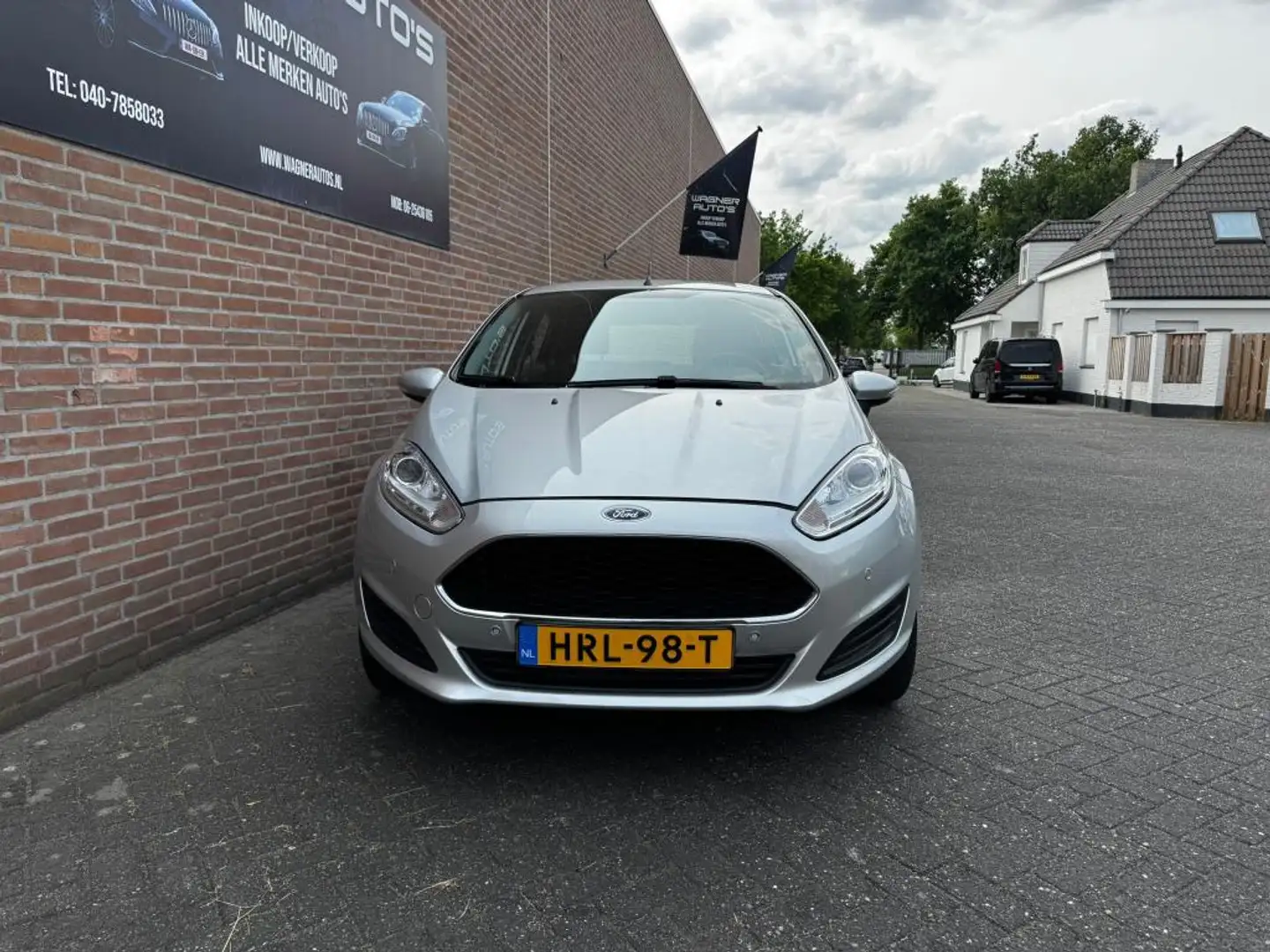 Ford Fiesta 1.0 Style Ultimate AIRCO NAVI PDC Grijs - 2