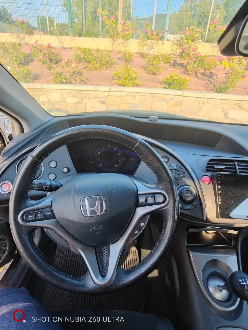 Honda Civic 5p 1.4 i-vtec Comfort LE - 2