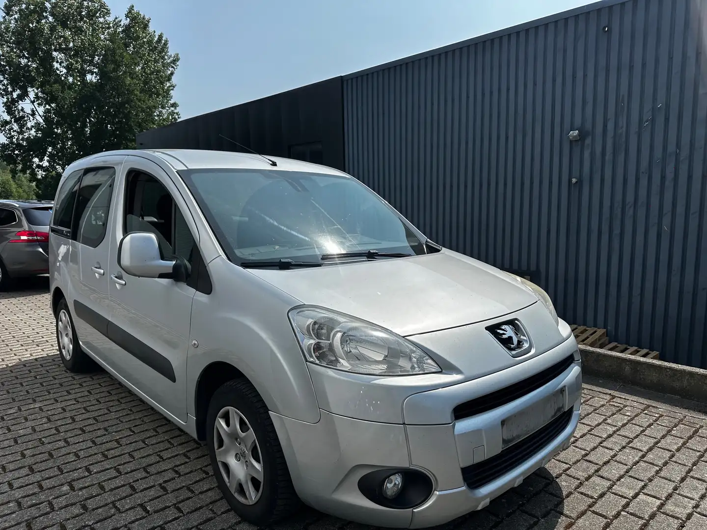Peugeot Partner Tepee 1.6 HDi Szary - 1