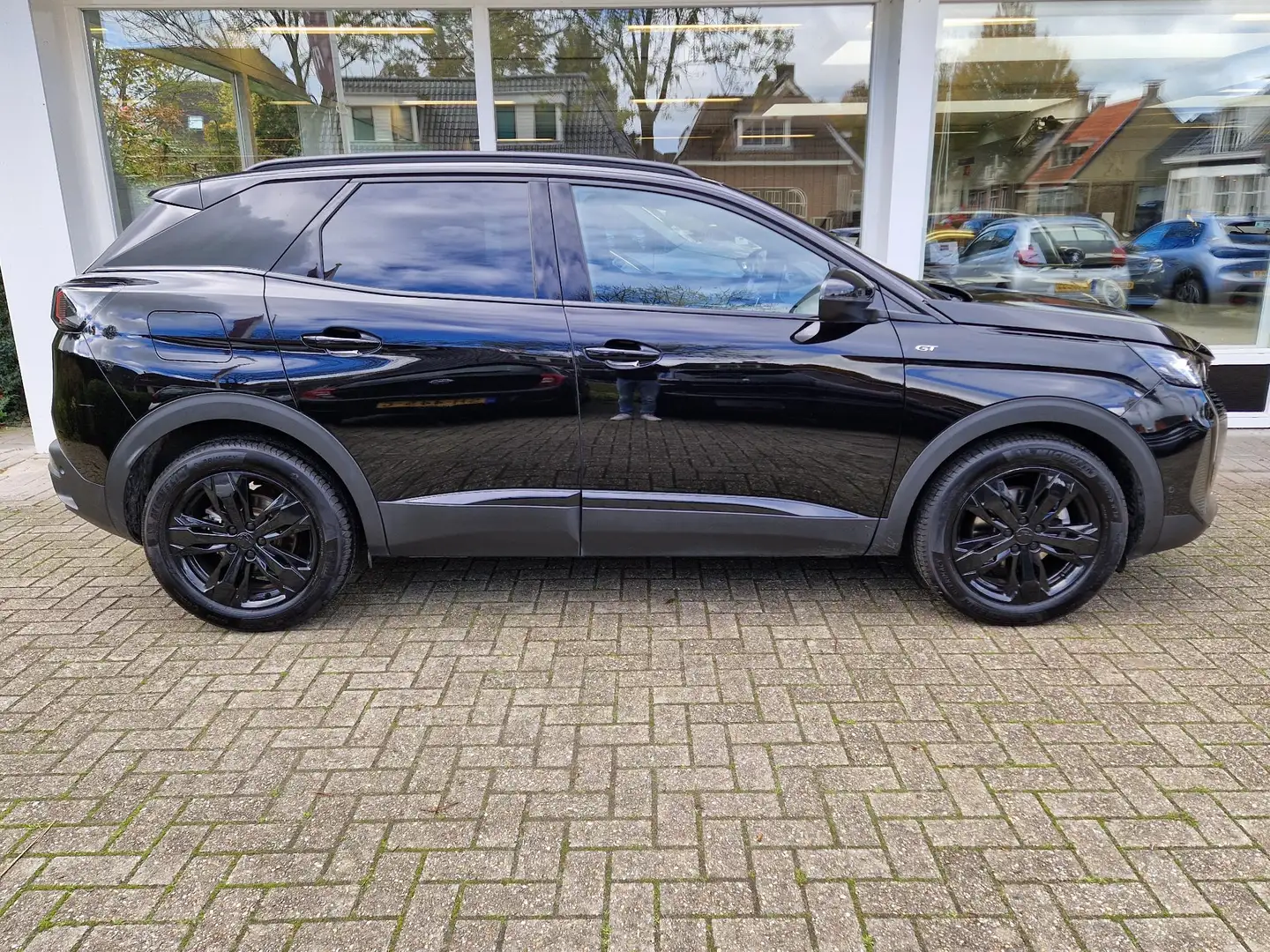 Peugeot 3008 1.2T 130pk Automaat GT Pack Business | Trekhaak | Noir - 2