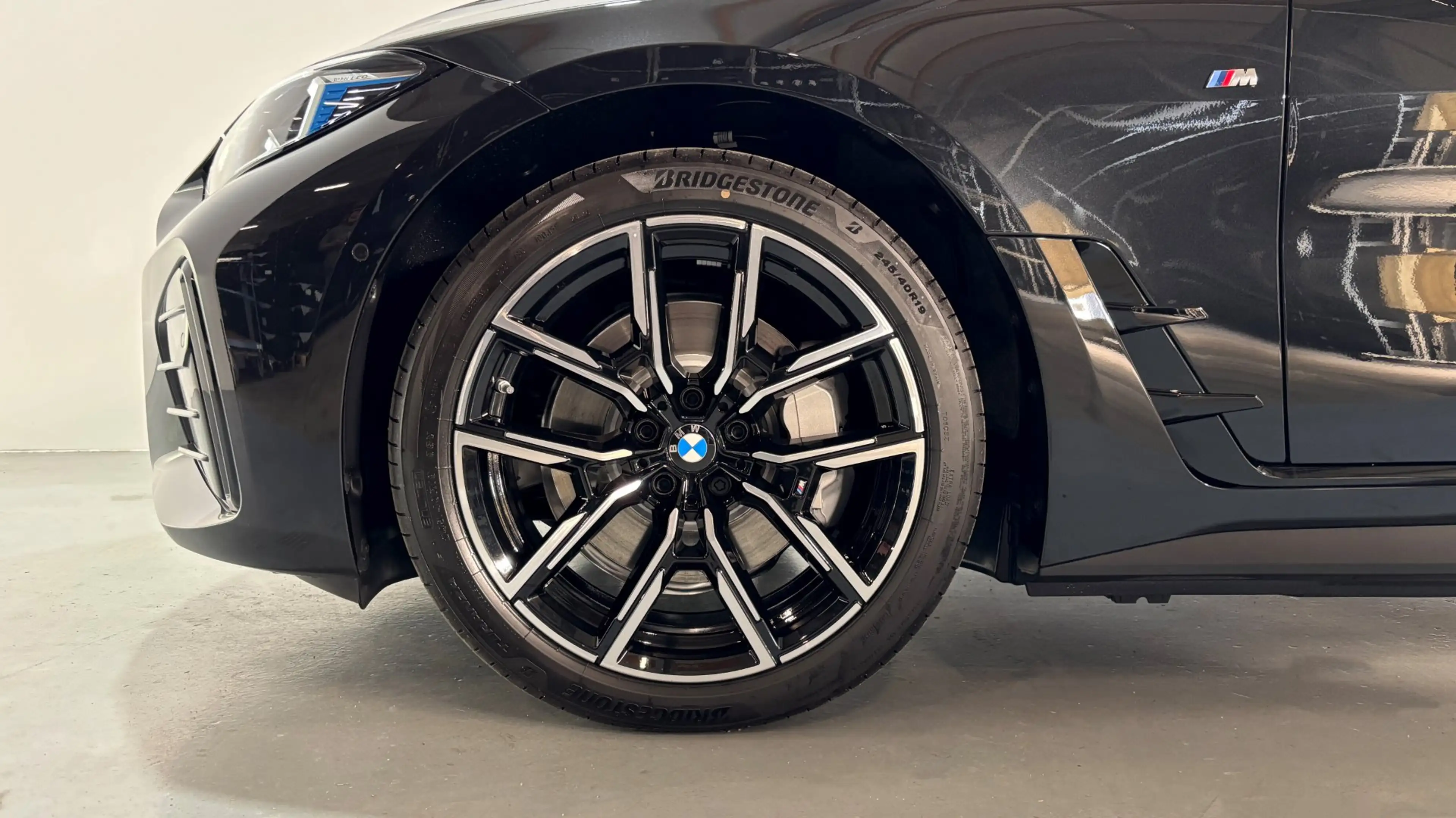 BMW i4 Gran Coupe xDrive40 — photo 5