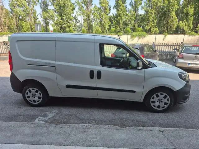 Fiat Doblo view 5