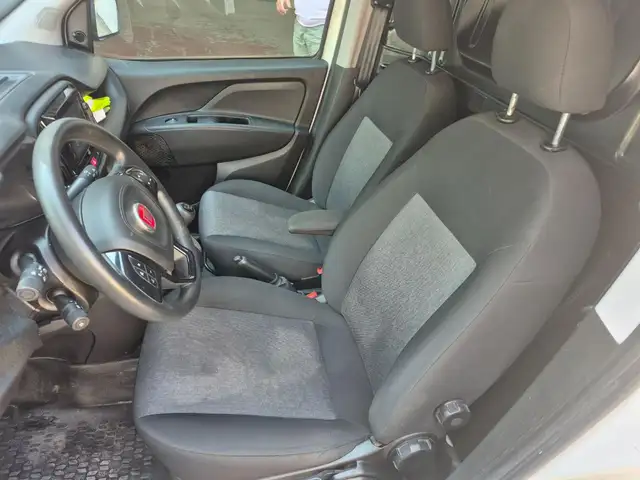 Fiat Doblo view 8