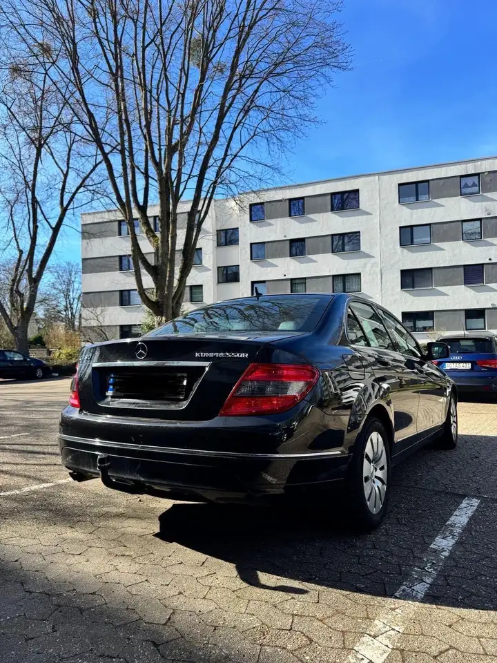 Mercedes-Benz C 180