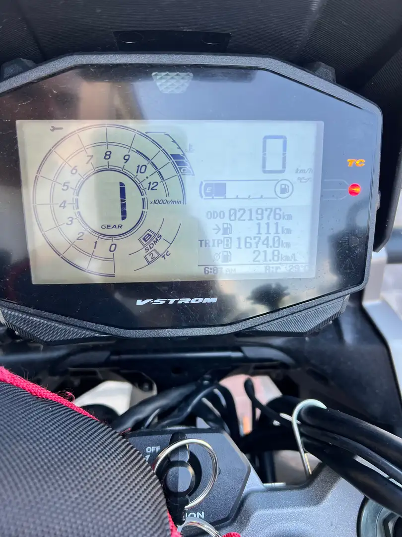 Suzuki V-Strom 1050 DL Nero - 2