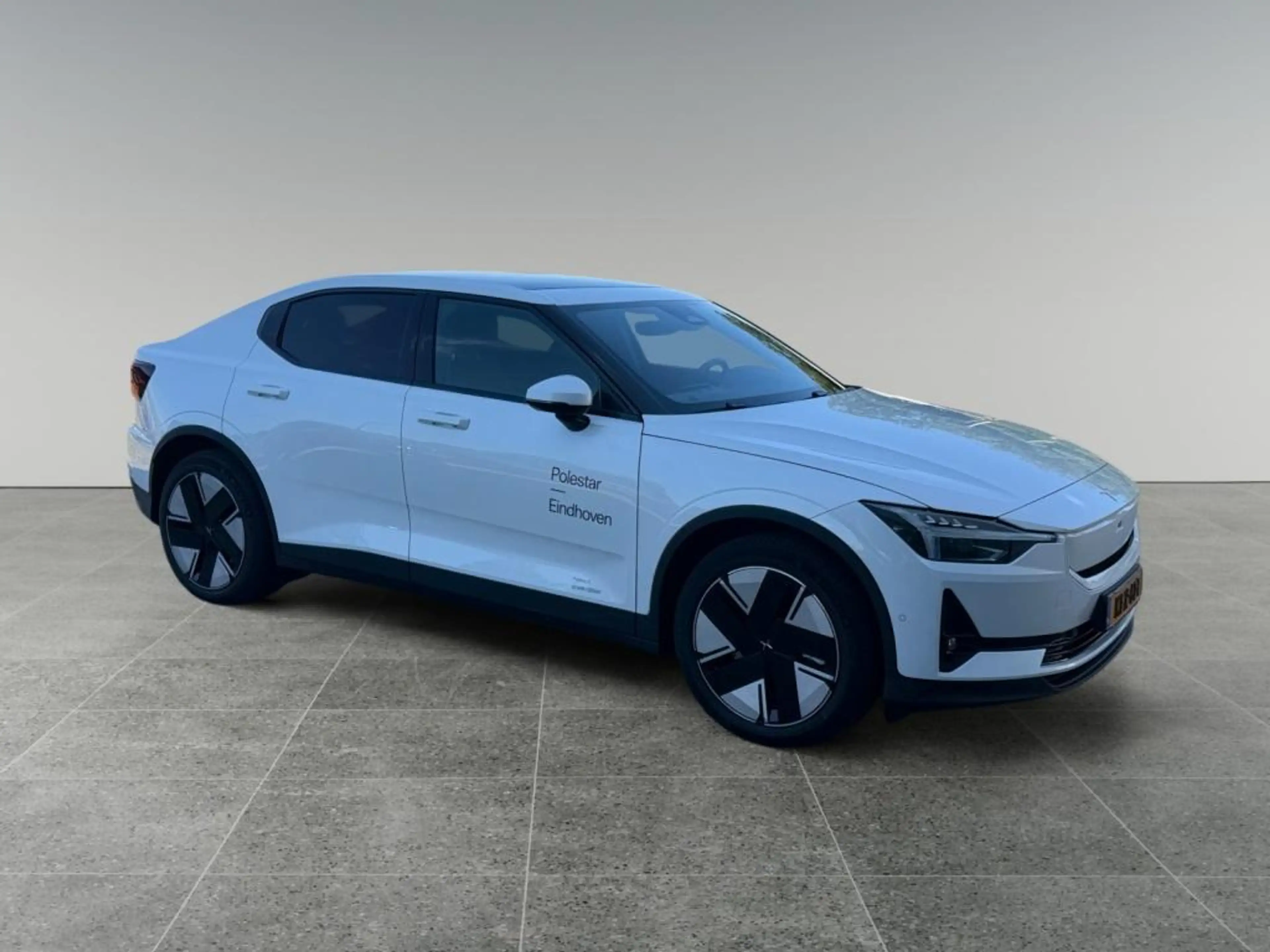 Polestar 2 Long Range Single Motor Prime 82 kWh — photo 2