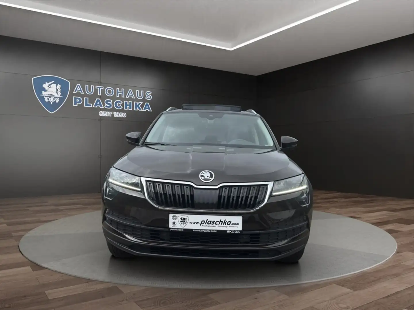 Skoda Karoq 1.5 TSI Drive 125 AHK*PANO*STANDHEIZUNG Klima Braun - 2