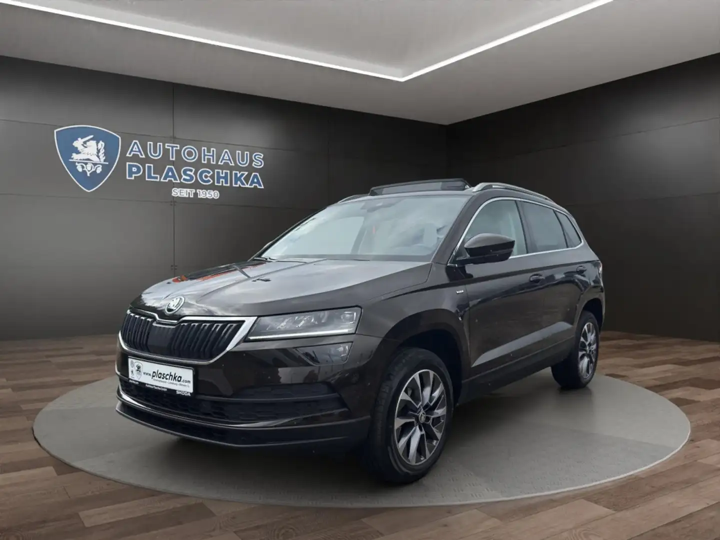 Skoda Karoq 1.5 TSI Drive 125 AHK*PANO*STANDHEIZUNG Klima Braun - 1