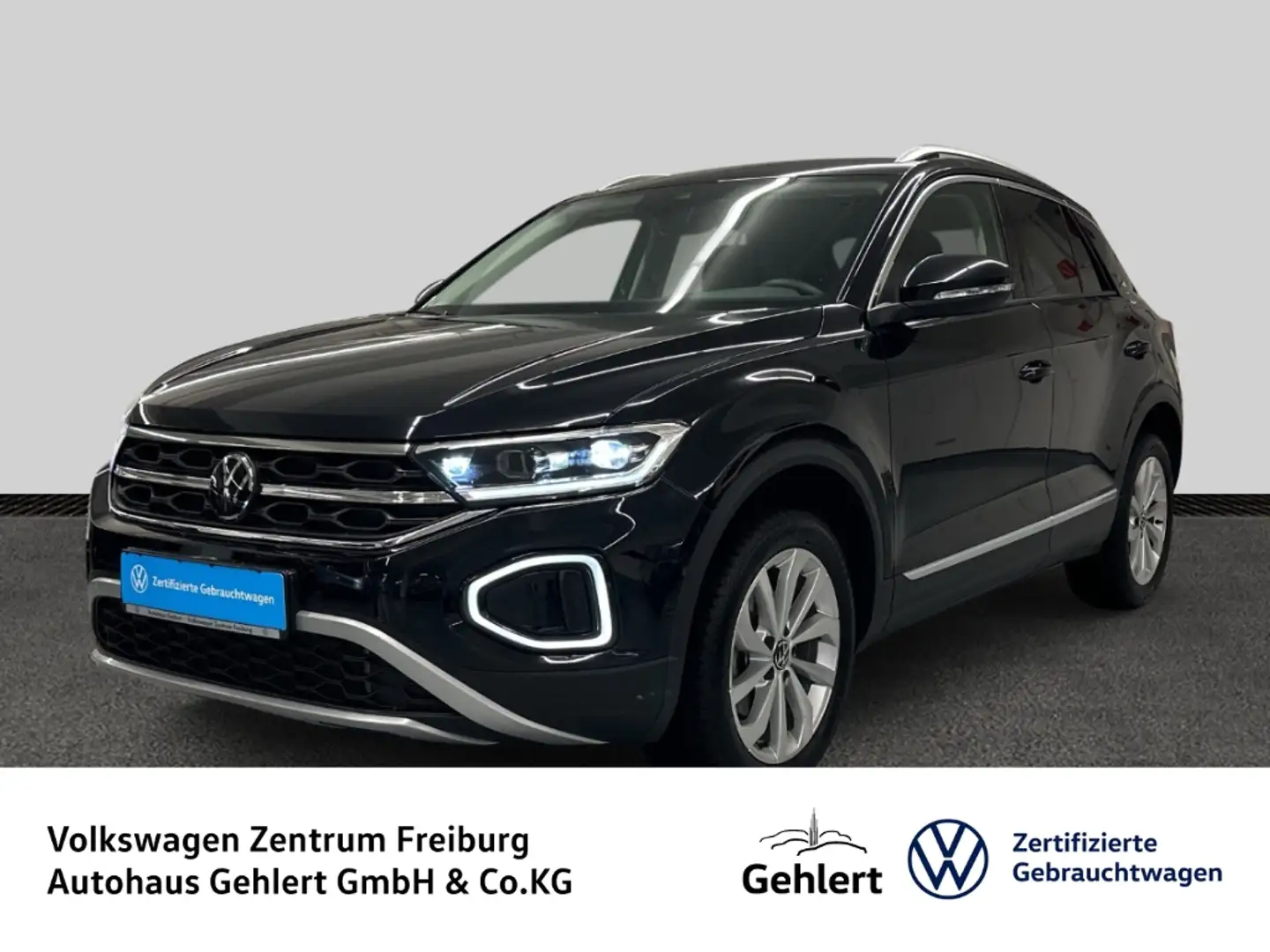 Volkswagen T-Roc Style 1.5 TSI DSG AHK Navi LED ACC Klima Sitzheizu Schwarz - 1