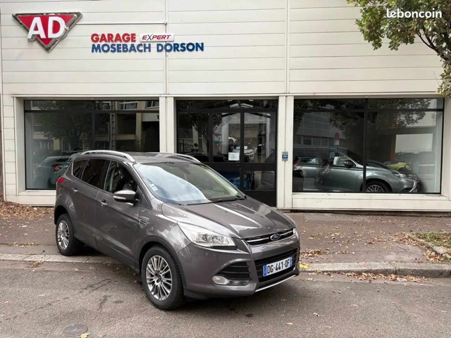 Ford Kuga Platinium 2.0 TDCi 140 cv Grijs - 1