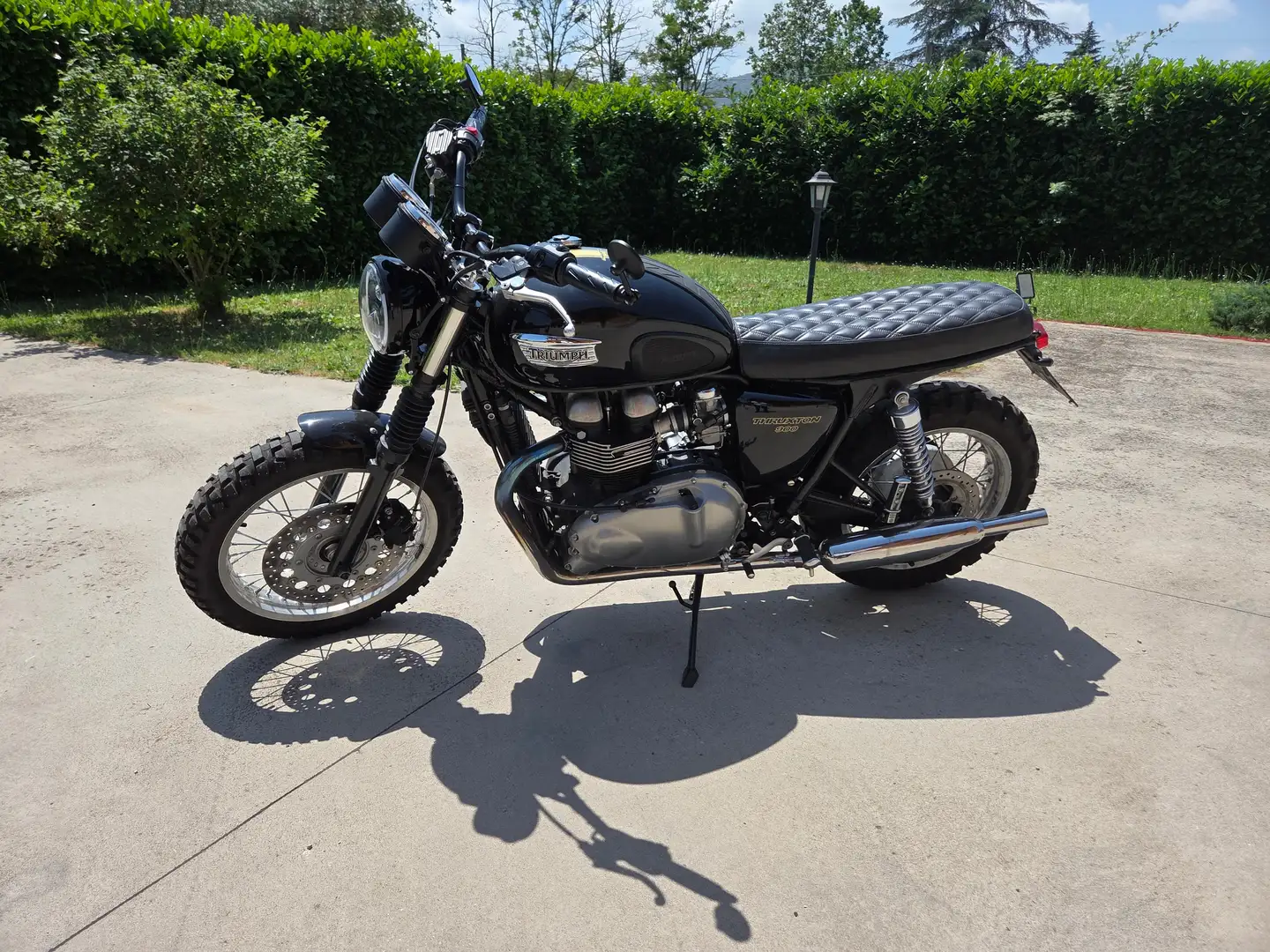Triumph Thruxton 900 Nero - 1
