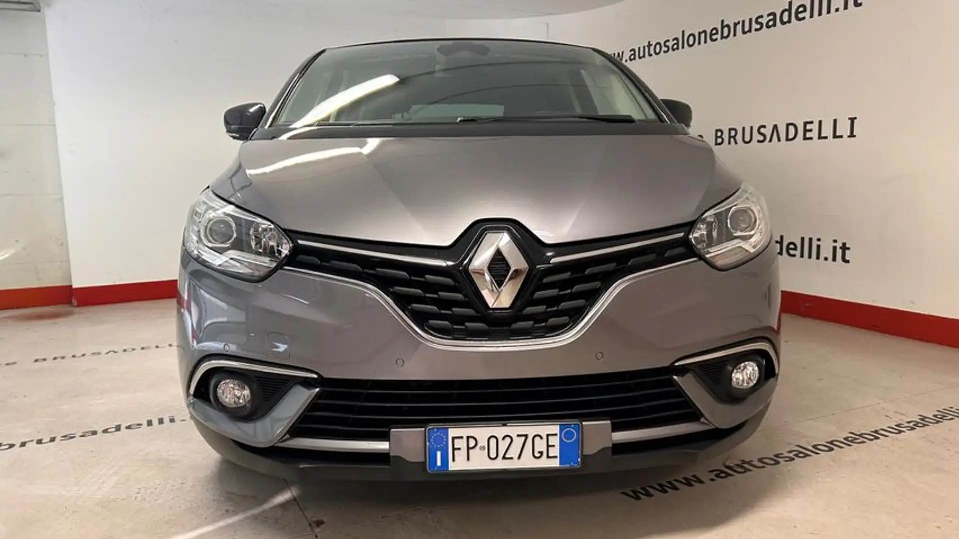 Renault Scenic 1.5 dCi 110cv Energy Intens Grau - 2